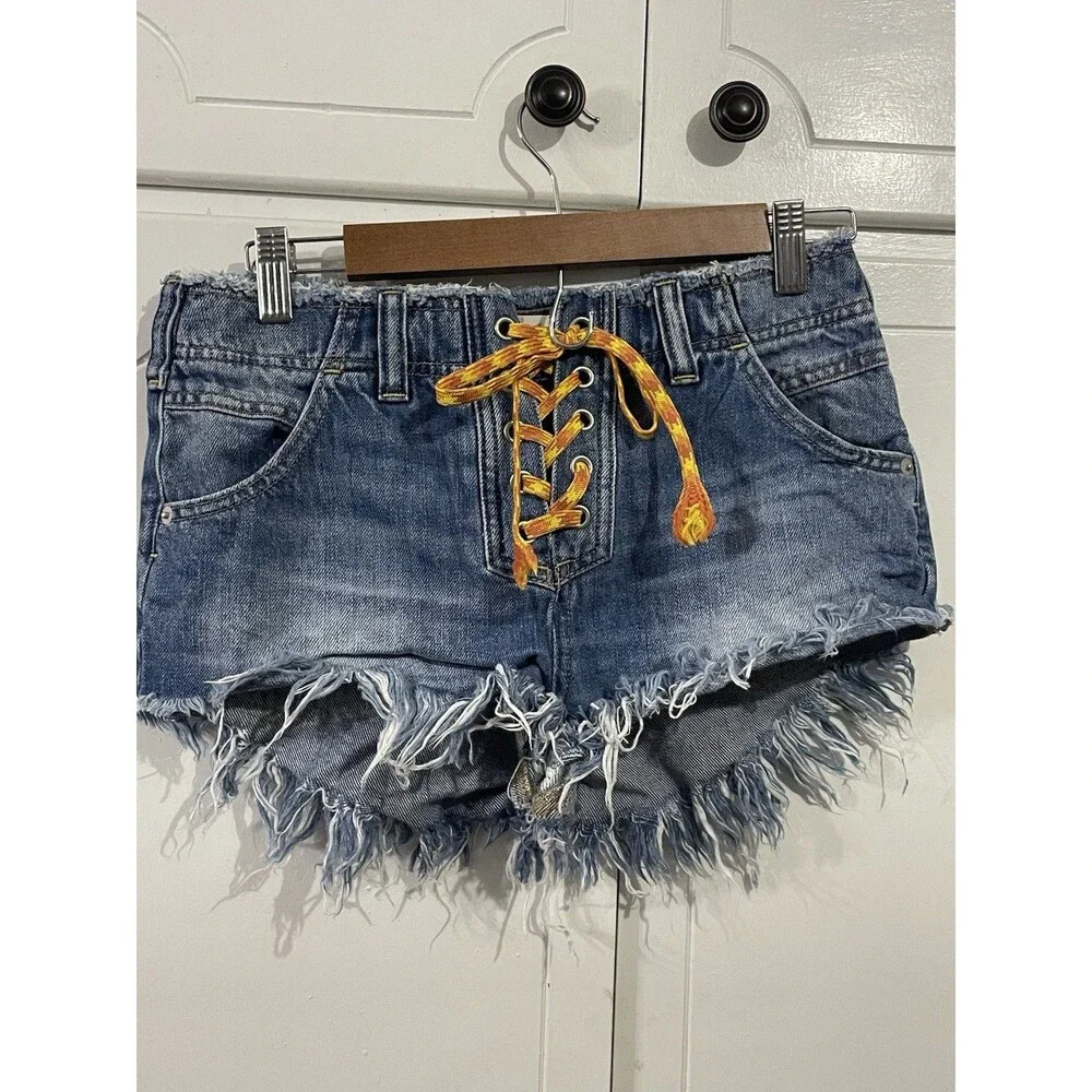 FREE PEOPLE Becket Cut Off LACE-UP FRAYED HEM SHORTS SIZE 25 Festival Boho